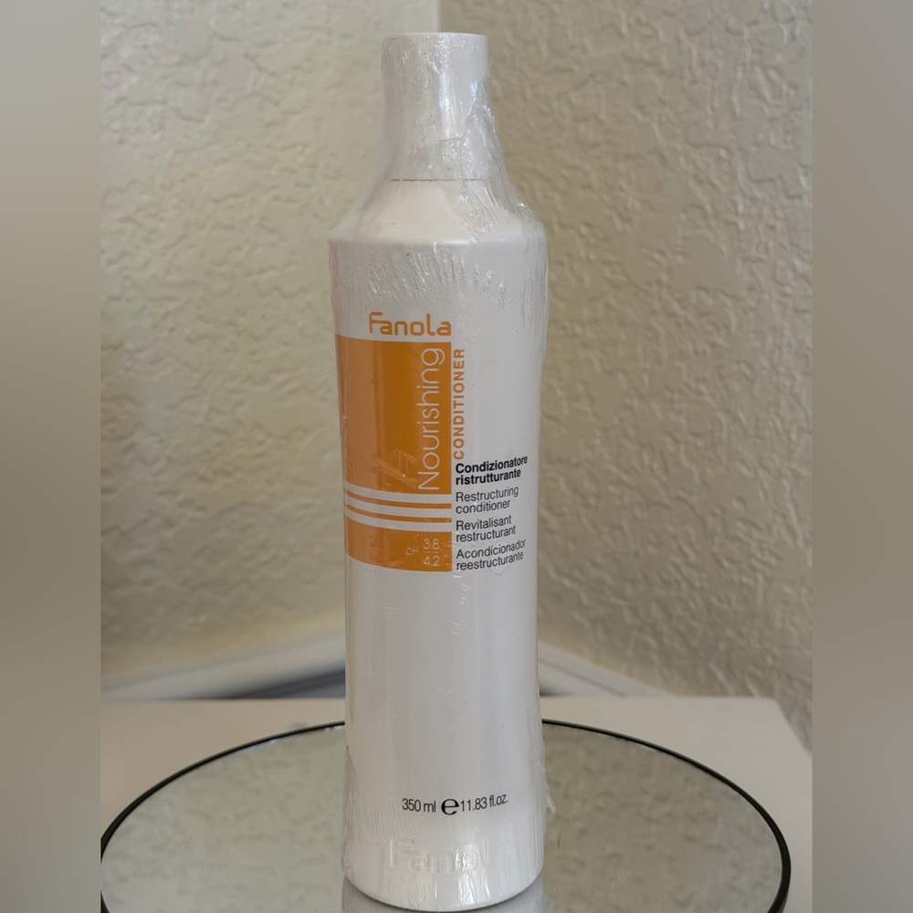 The Fanola Nutri Care Restructuring Conditioner Sealed NWT